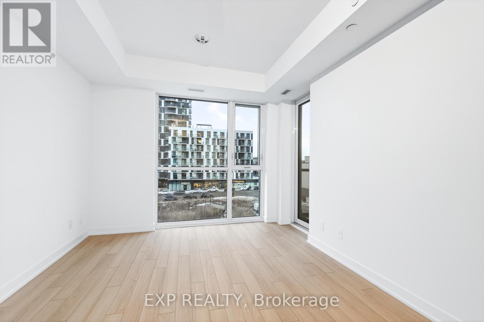 3079 Trafalgar Road, Oakville, ON