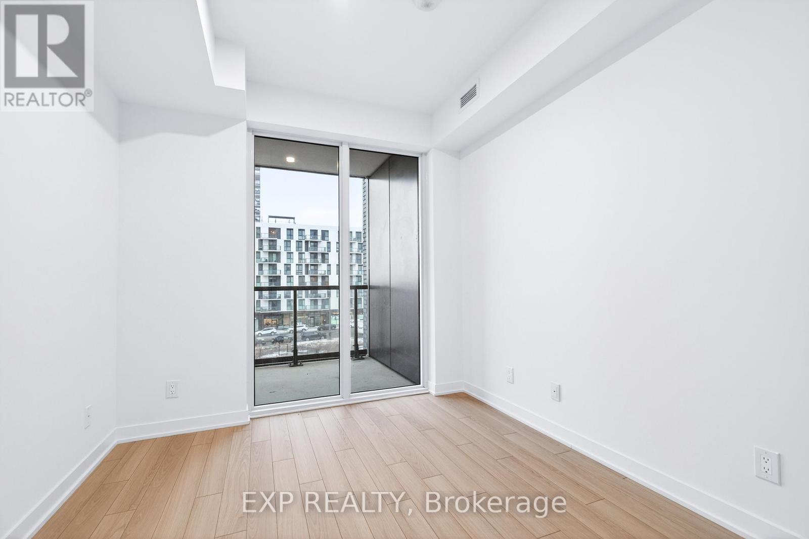 3079 Trafalgar Road, Oakville, ON