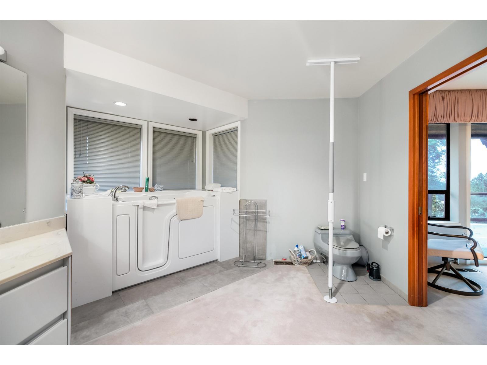 13193 Coulthard Road, Surrey, BC - Indoor