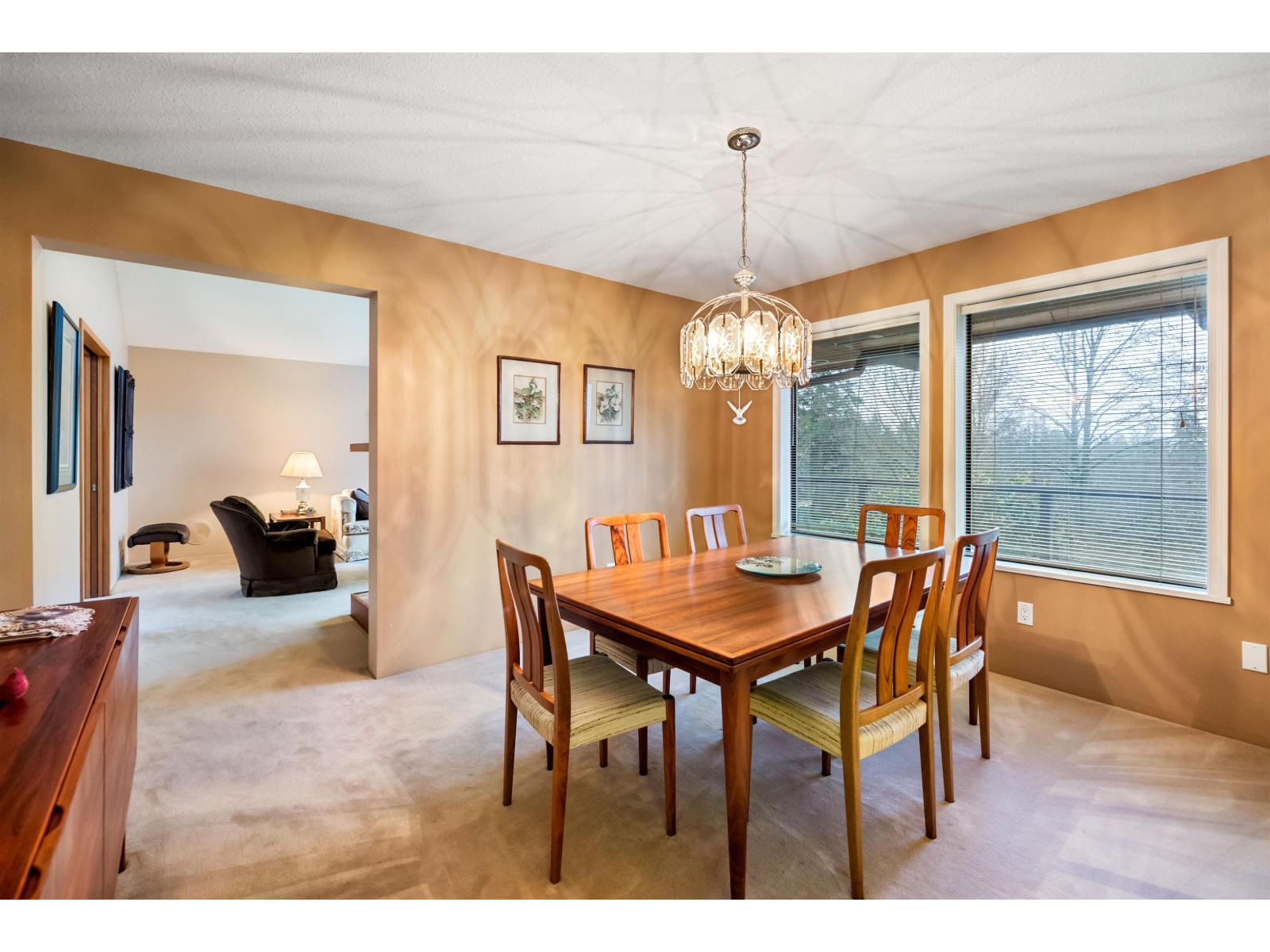 13193 Coulthard Road, Surrey, BC - Indoor Photo Showing Dining Room