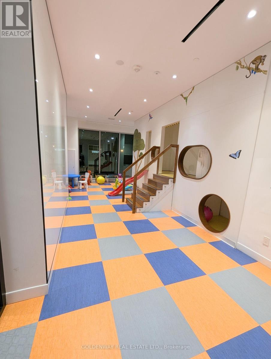 321 - 31 Tippett Road, Toronto, ON - Indoor Photo Showing Other Room