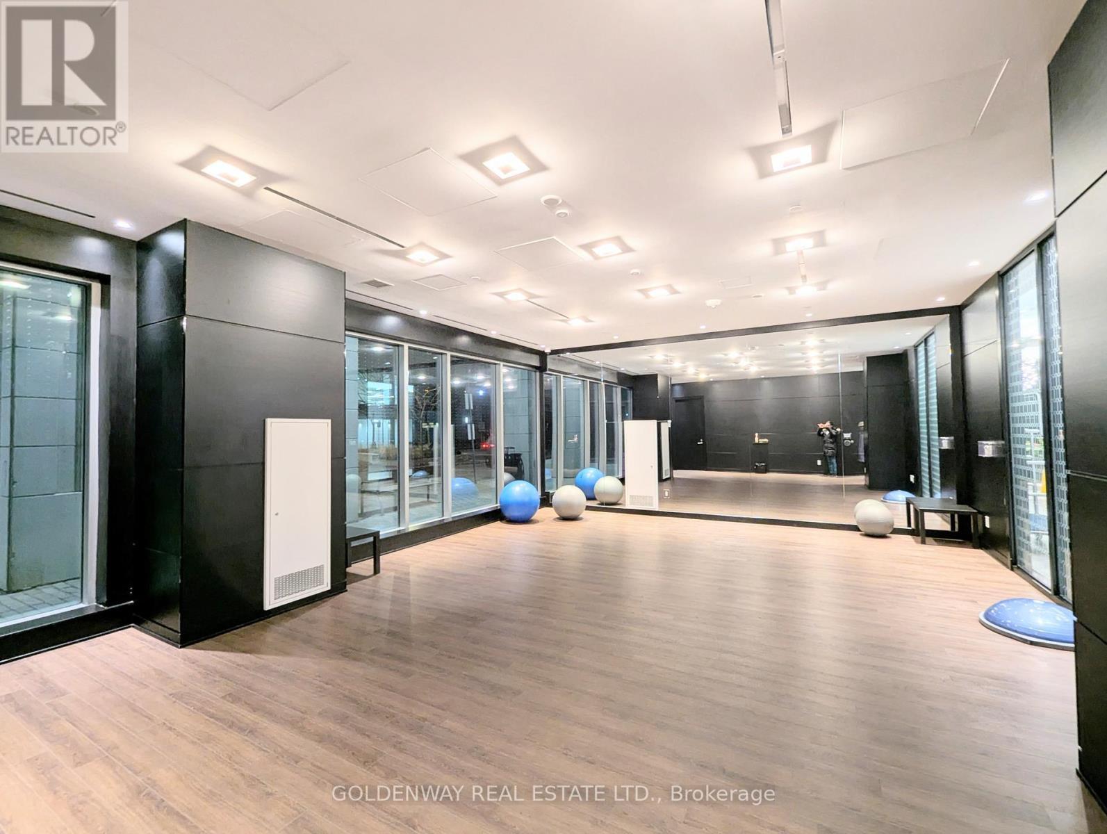 321 - 31 Tippett Road, Toronto, ON - Indoor Photo Showing Other Room