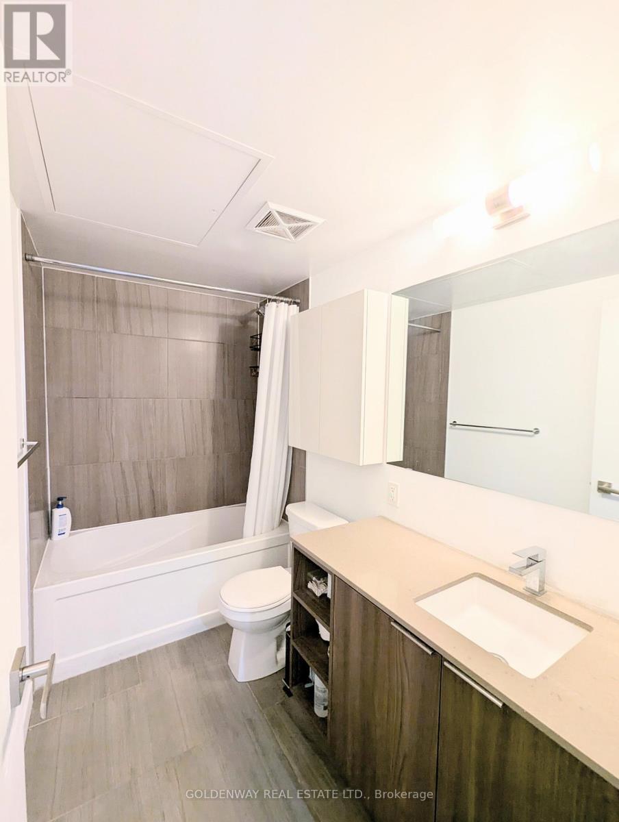 321 - 31 Tippett Road, Toronto, ON - Indoor Photo Showing Bathroom