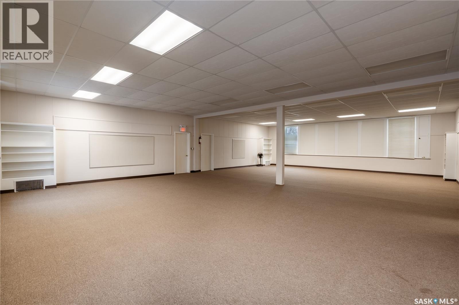 198 1St Avenue S, Pierceland, SK - Indoor