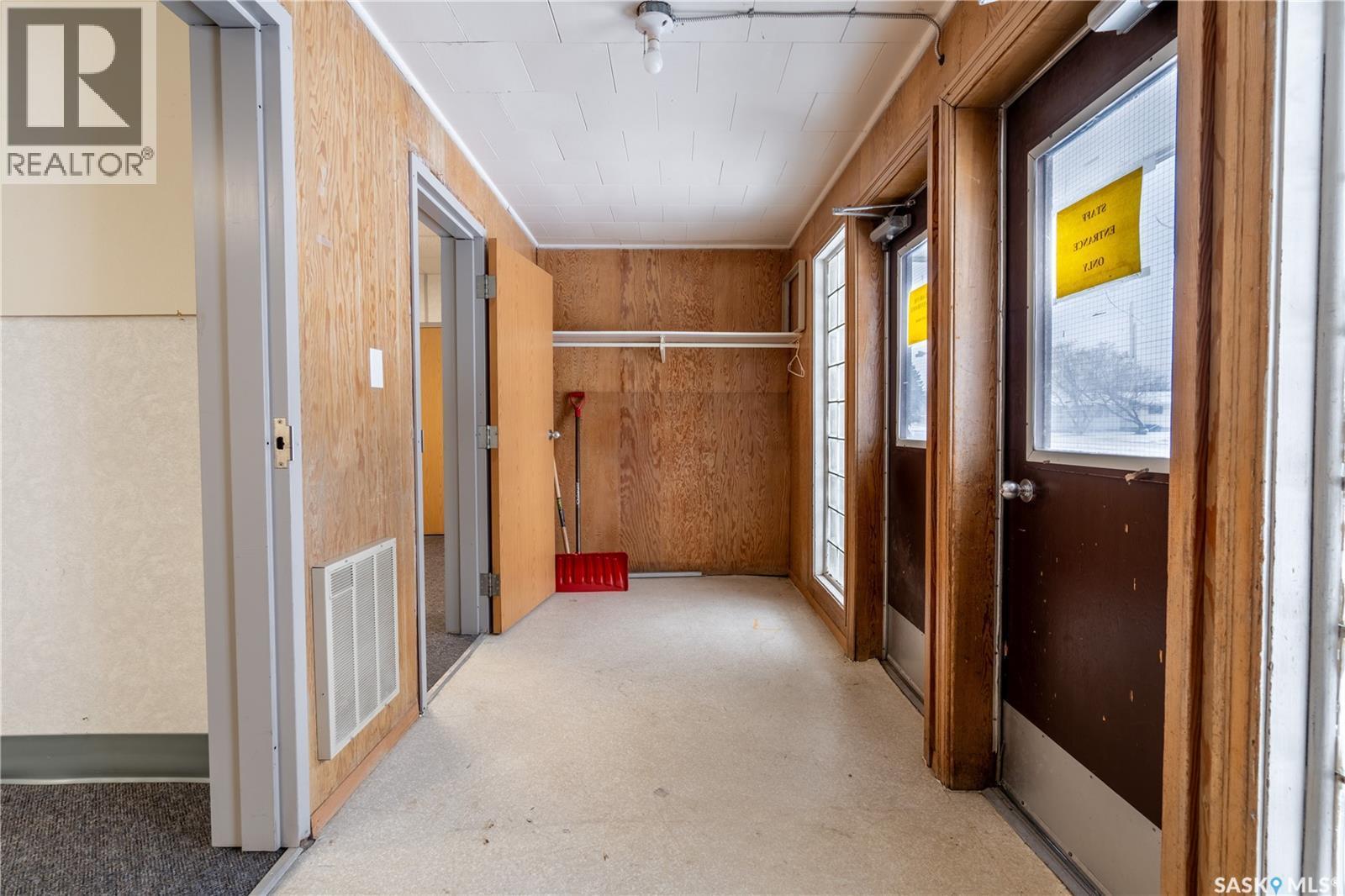 198 1St Avenue S, Pierceland, SK - Indoor Photo Showing Other Room