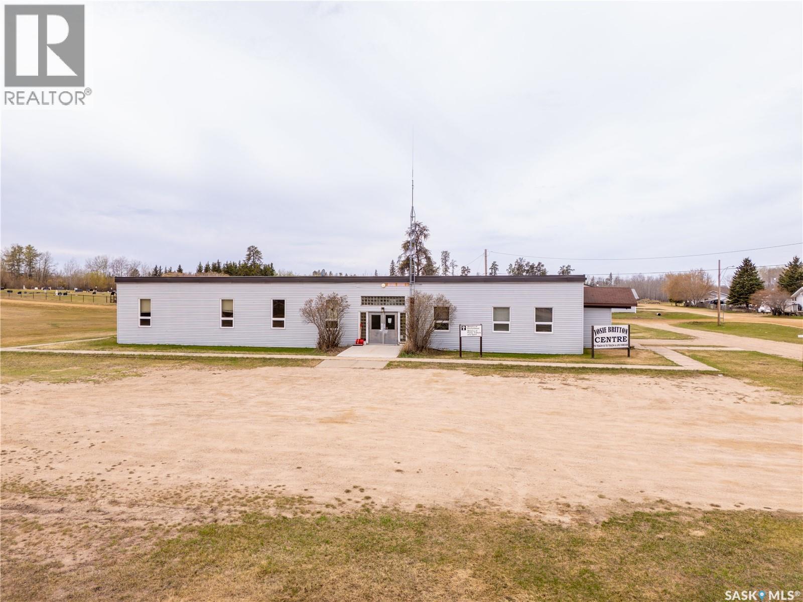 198 1St Avenue S, Pierceland, SK - Outdoor