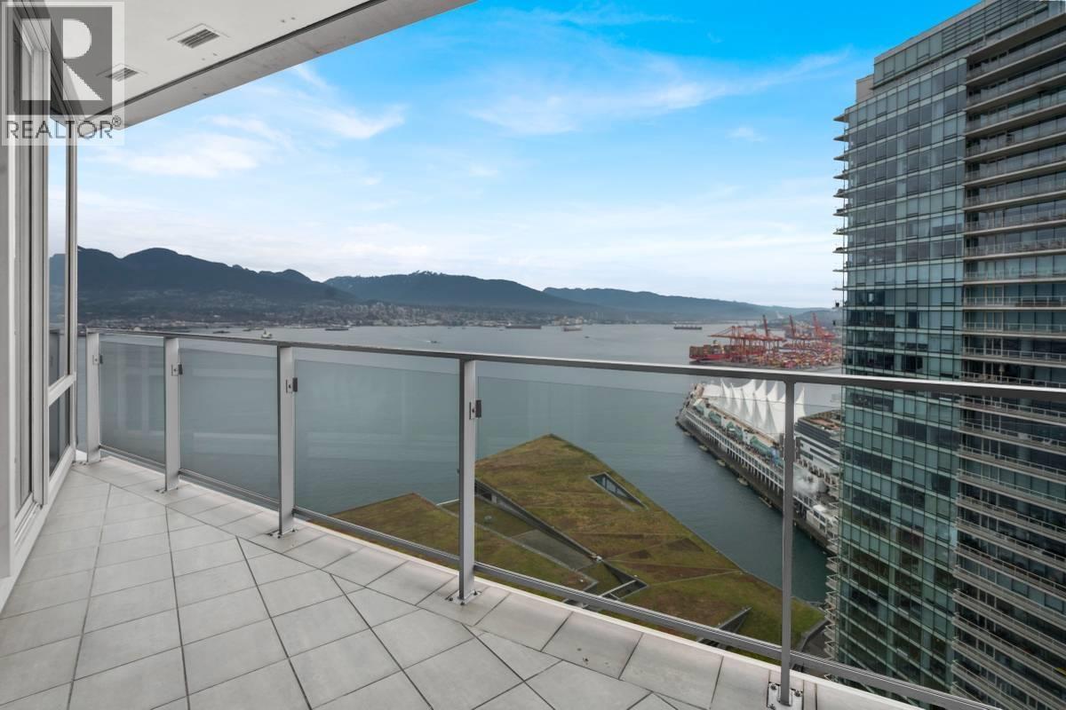 310X 1077 W Cordova Street, Vancouver, BC - Outdoor With Body Of Water With View