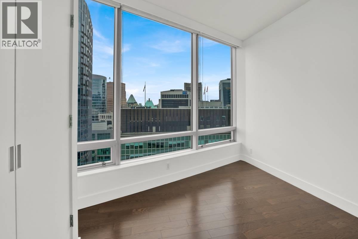 310X 1077 W Cordova Street, Vancouver, BC - Indoor Photo Showing Other Room