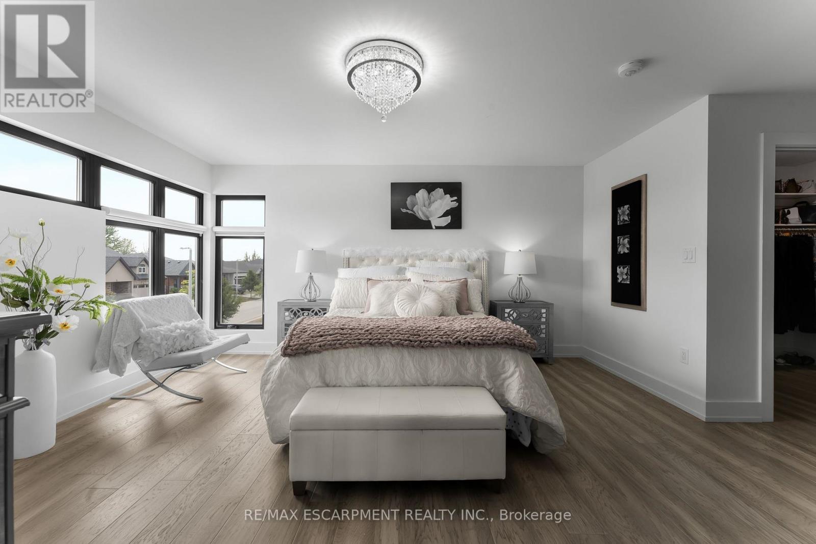 14 Willowbrook Drive, Welland, ON - Indoor Photo Showing Bedroom