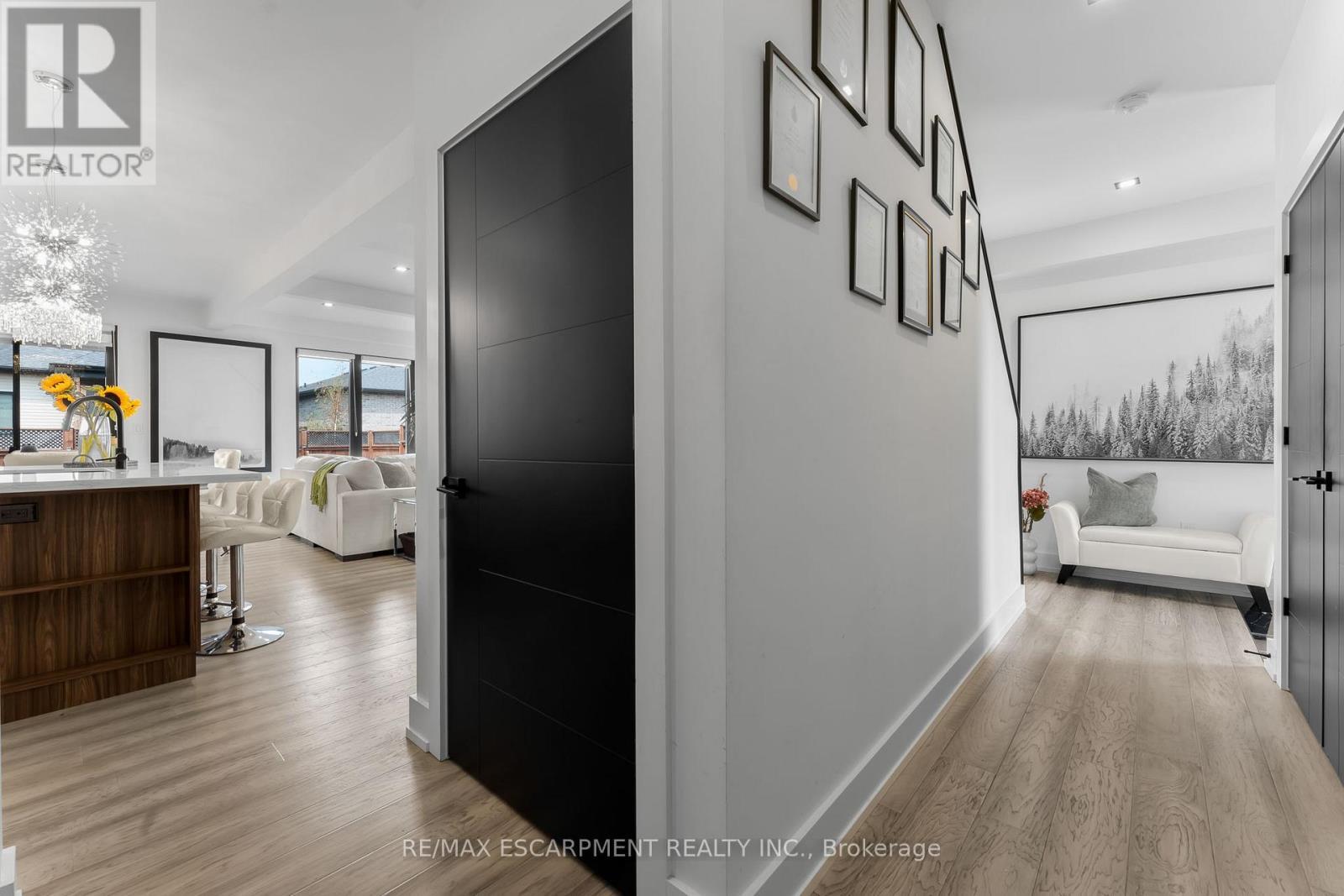 14 Willowbrook Drive, Welland, ON - Indoor Photo Showing Other Room