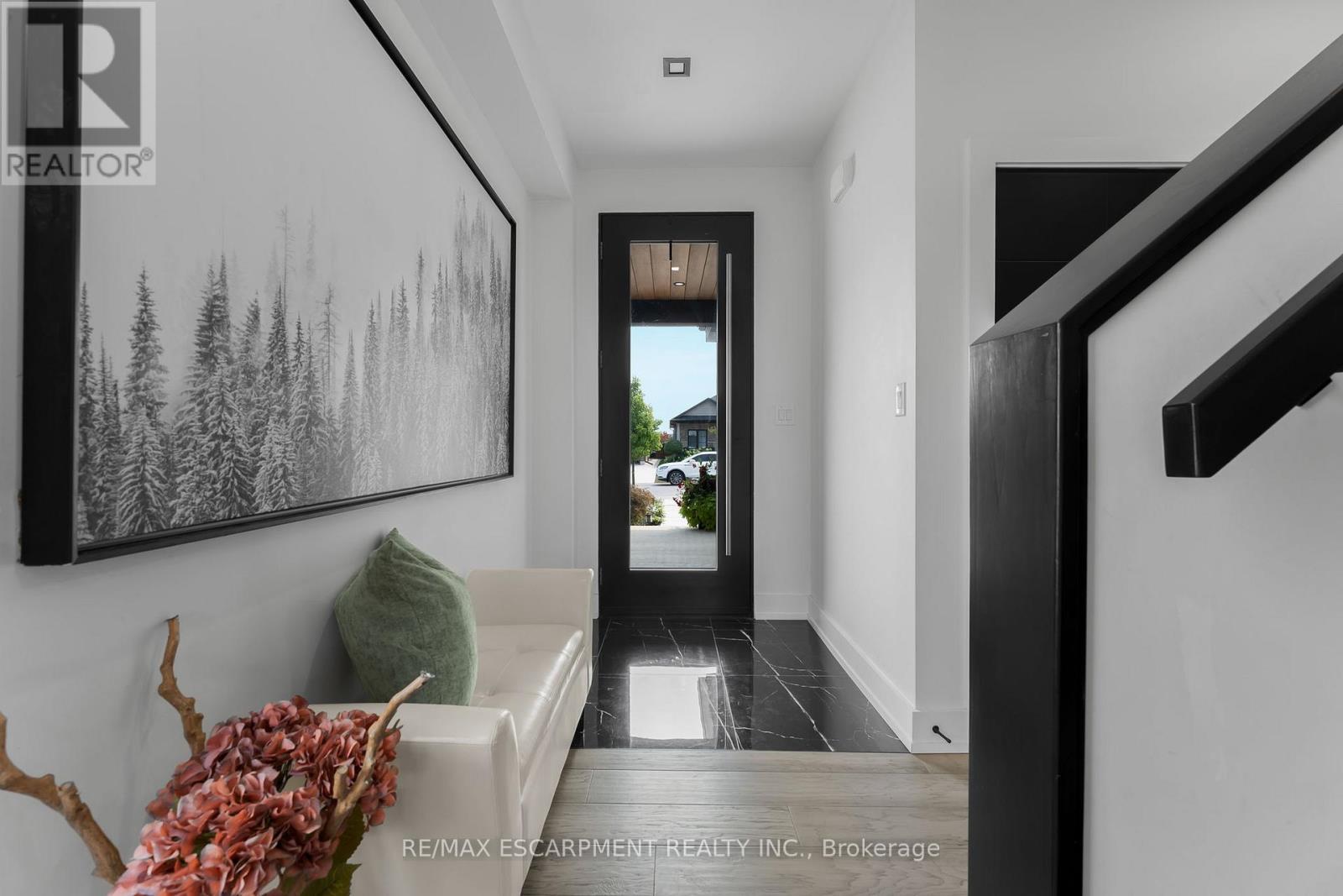 14 Willowbrook Drive, Welland, ON - Indoor Photo Showing Other Room