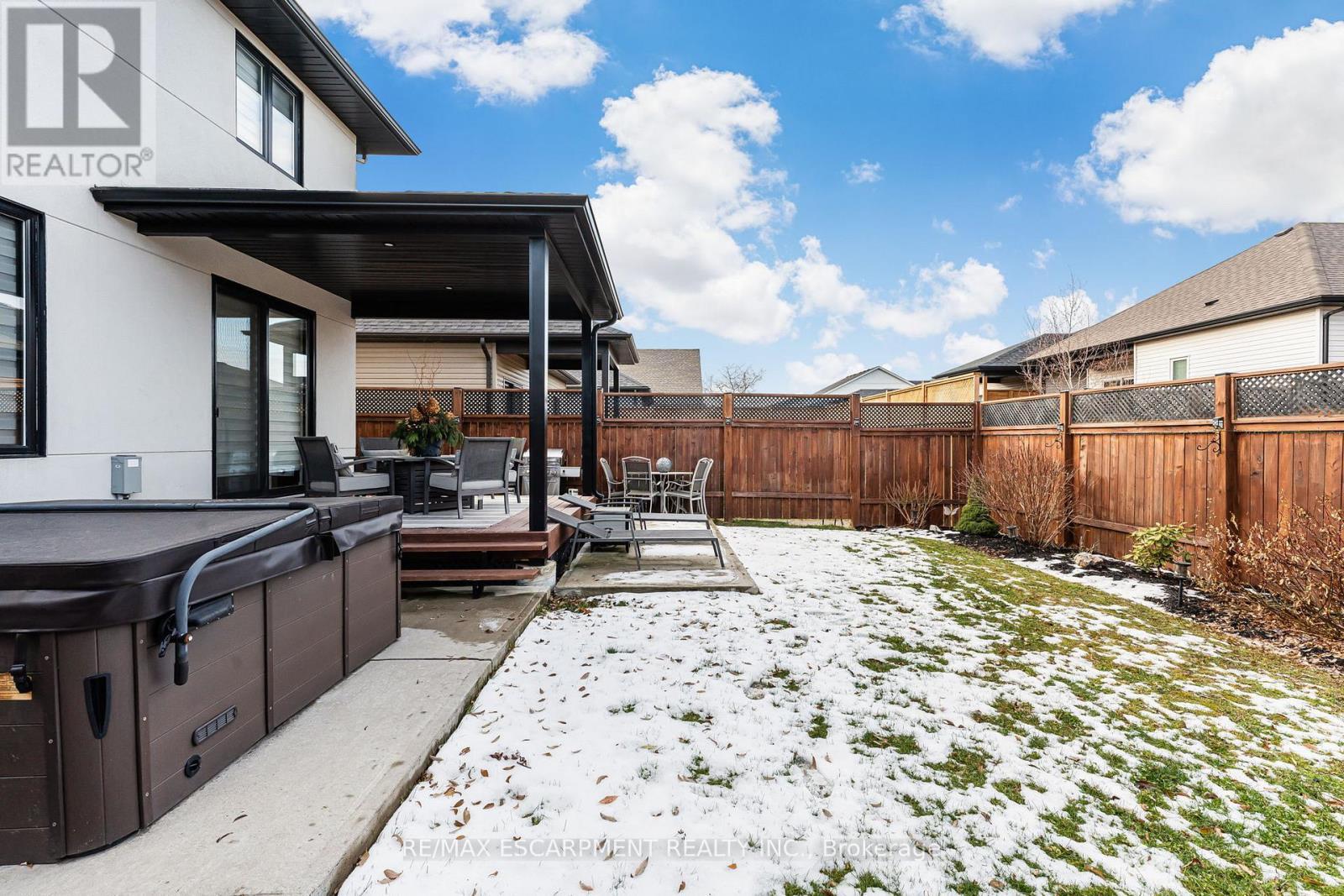 14 Willowbrook Drive, Welland, ON - Outdoor With Deck Patio Veranda