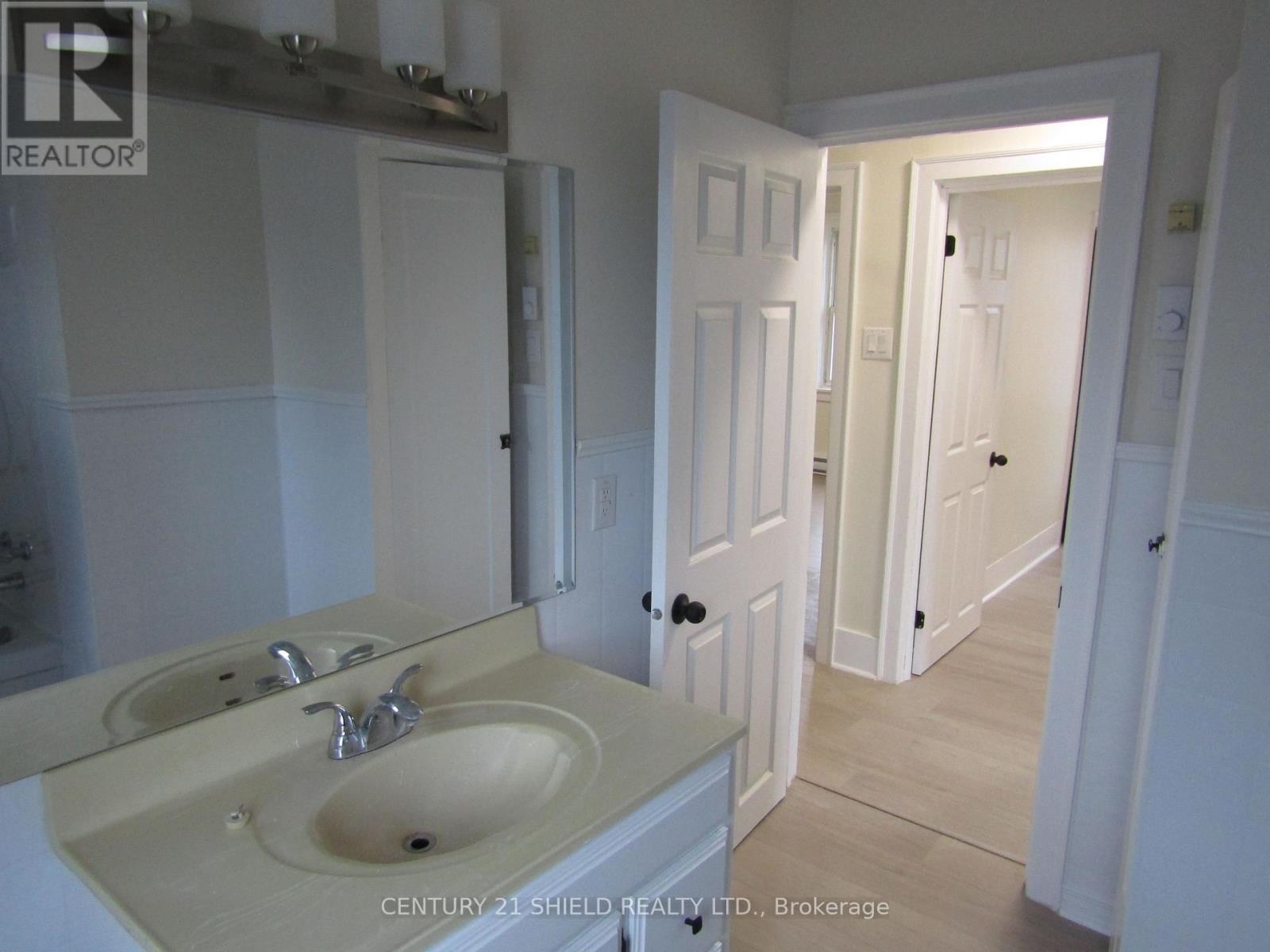 Bathroom - 333 Munro Avenue, Cornwall, ON - Indoor