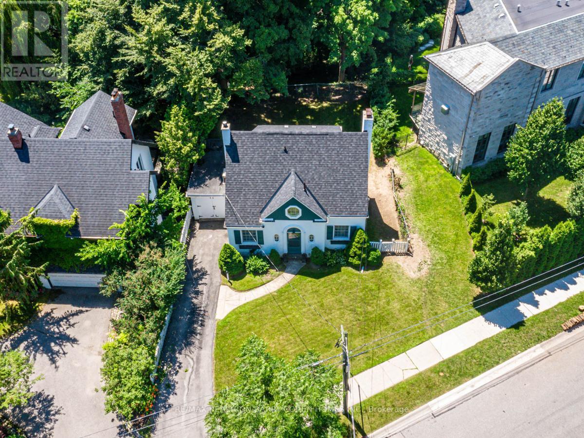 61 Highland Crescent, Toronto, ON