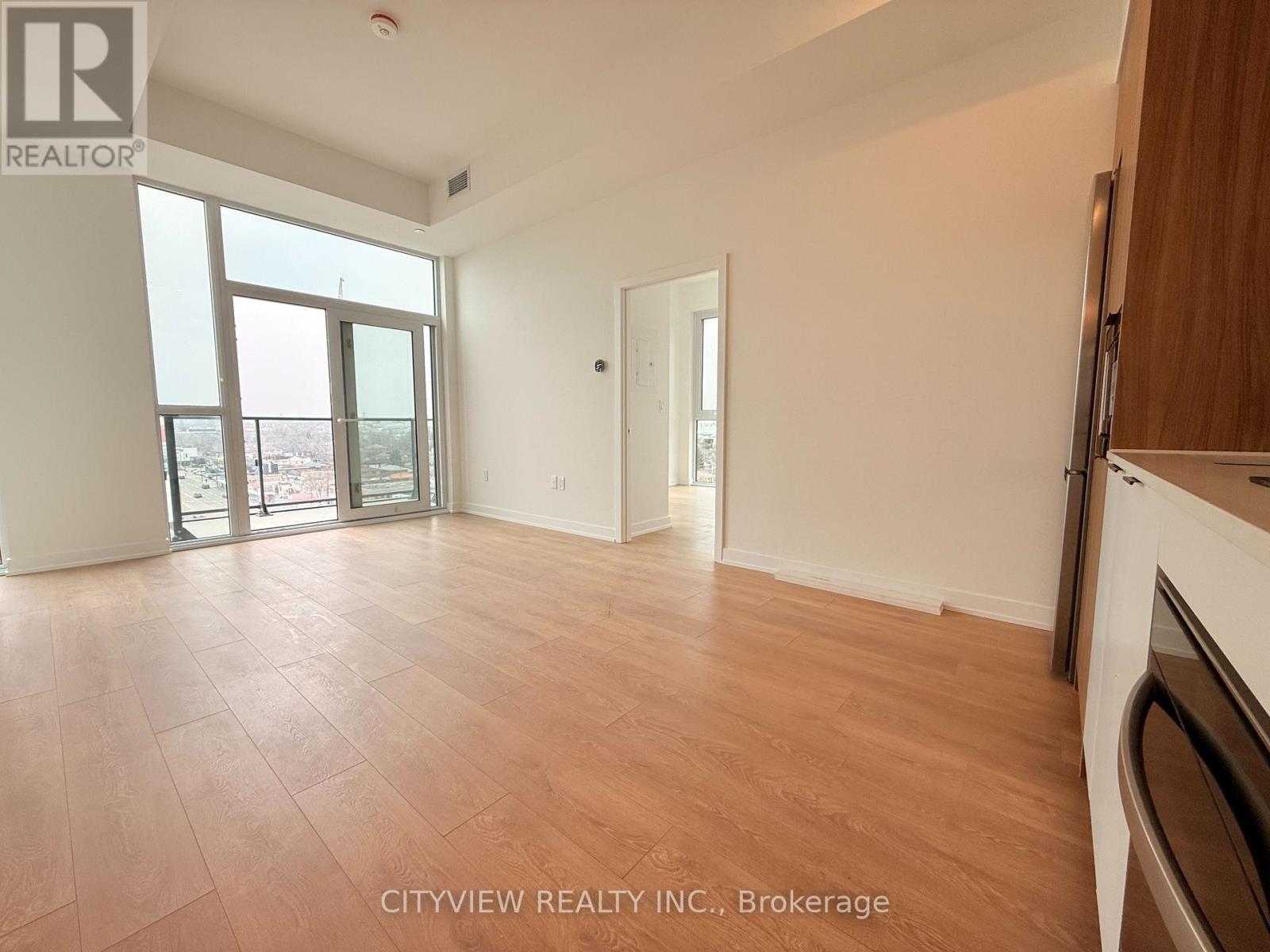 815 - 1037 The Queensway, Toronto, ON - Indoor Photo Showing Other Room