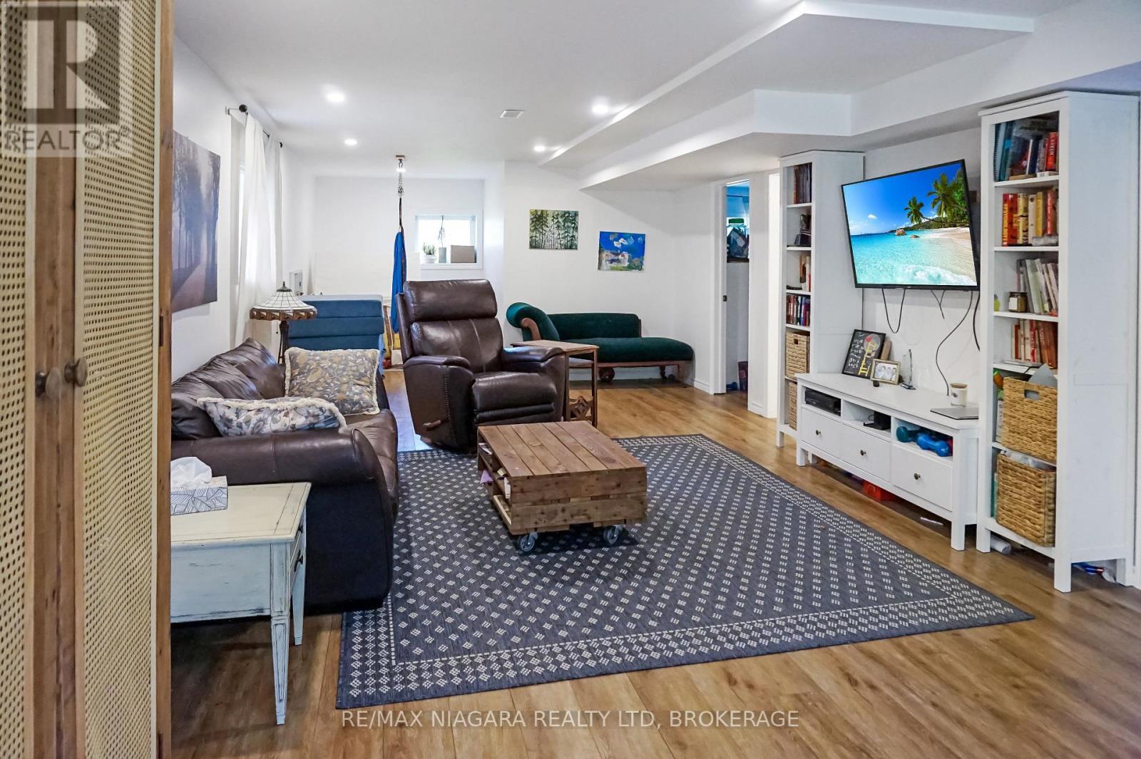 3595 Hill Street, Fort Erie (Stevensville), ON - Indoor