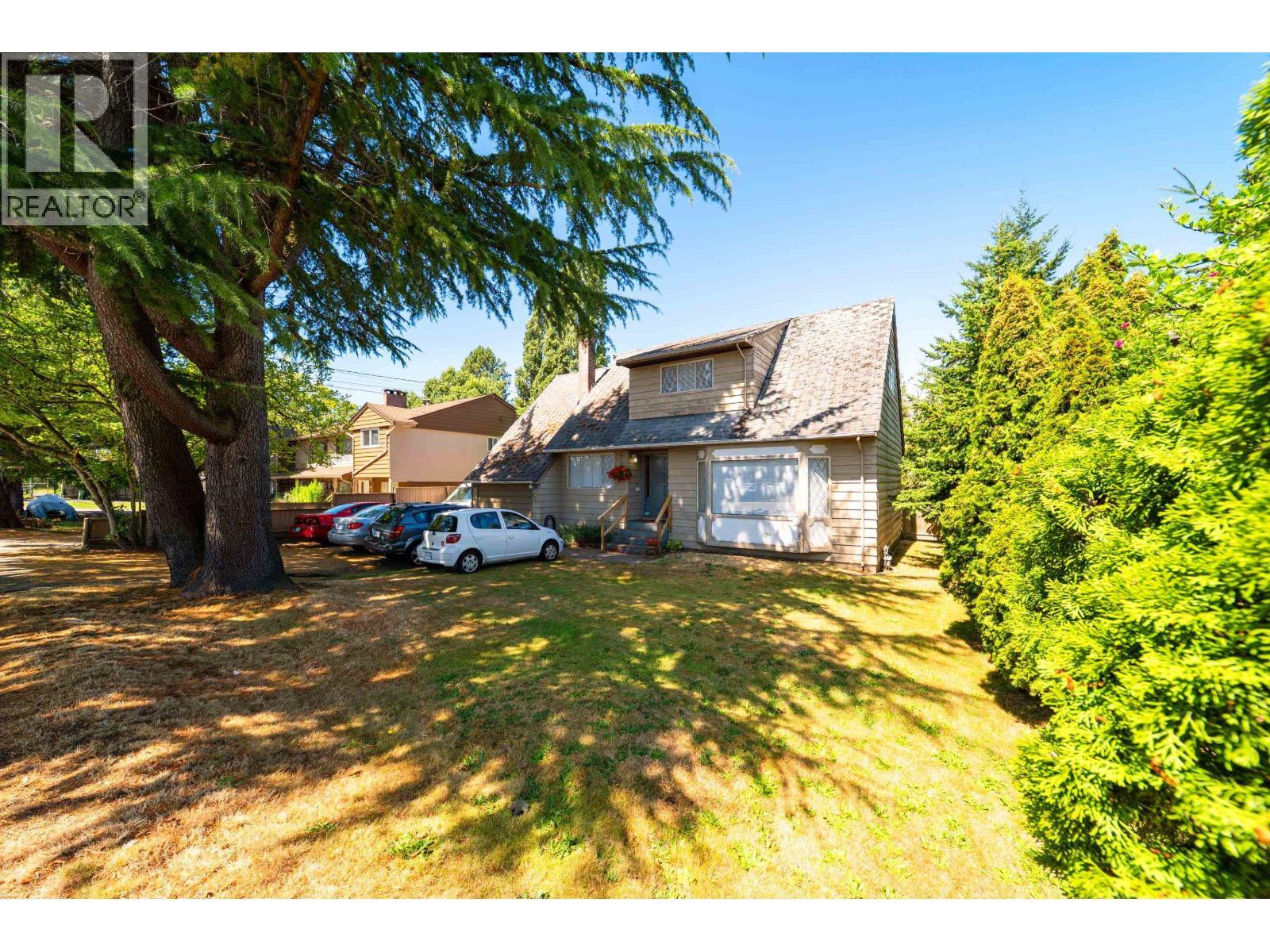 6131 Blundell Road, Richmond, BC