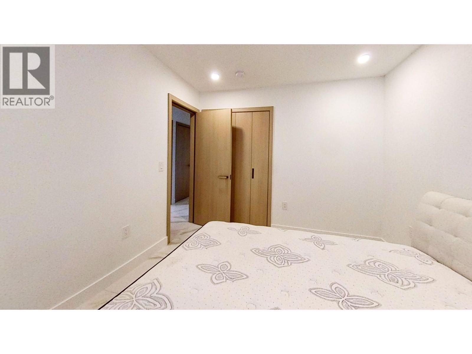 1611 Angelo Avenue, Port Coquitlam, BC - Indoor Photo Showing Bedroom