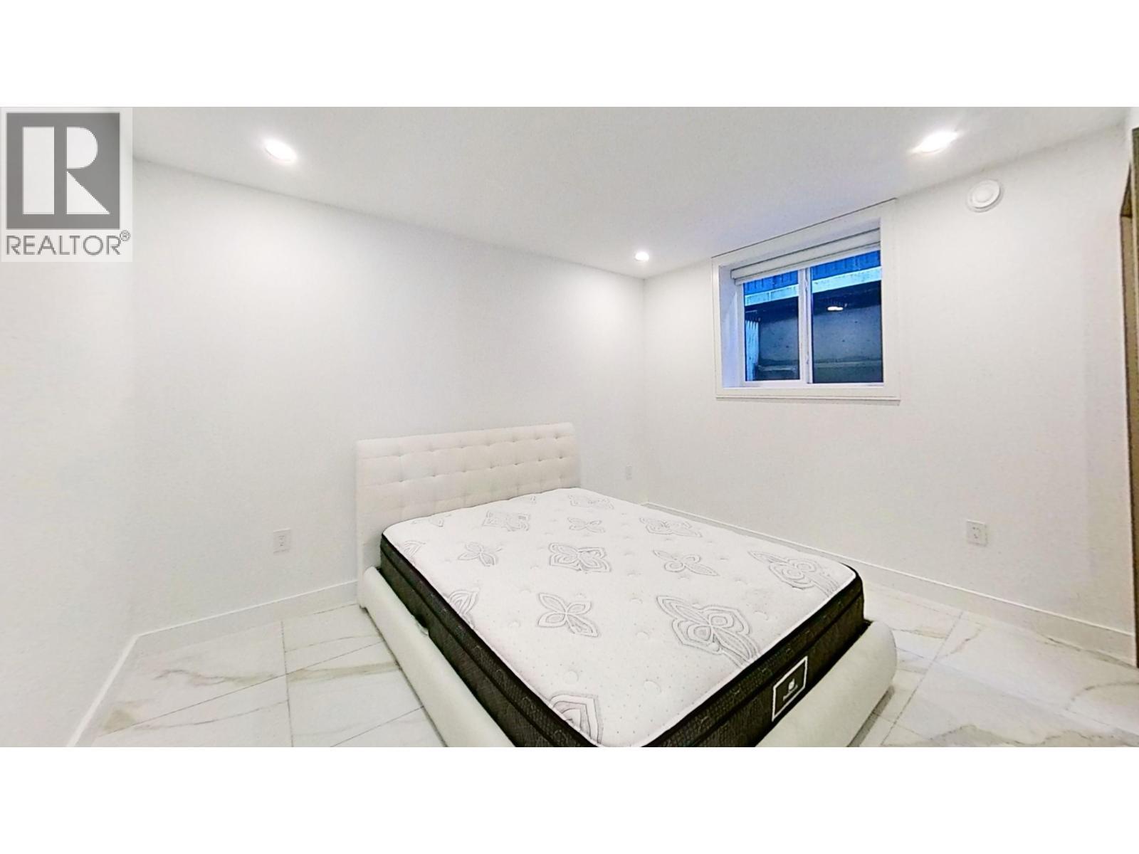 1611 Angelo Avenue, Port Coquitlam, BC - Indoor