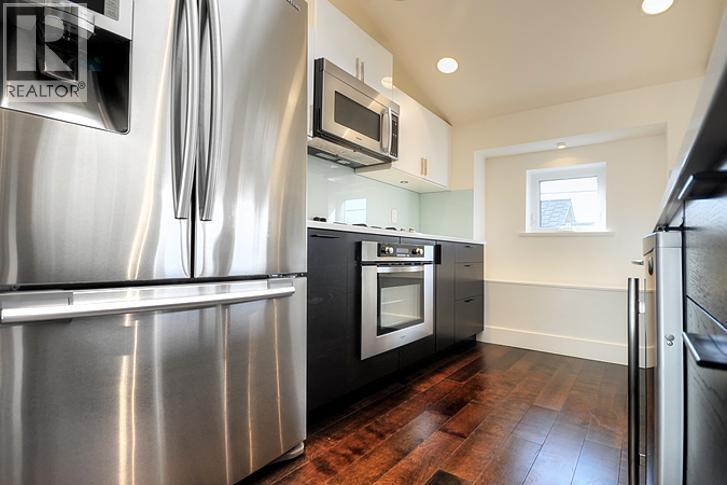 3608 W 30Th Avenue, Vancouver, BC - Indoor Photo Showing Kitchen
