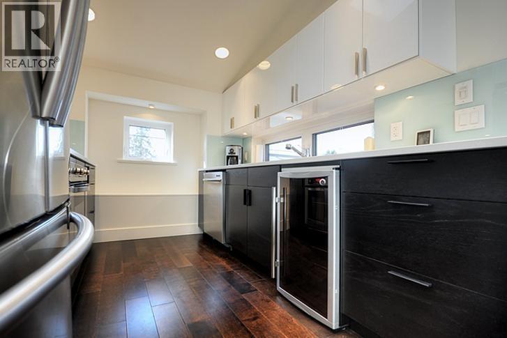 3608 W 30Th Avenue, Vancouver, BC - Indoor Photo Showing Kitchen