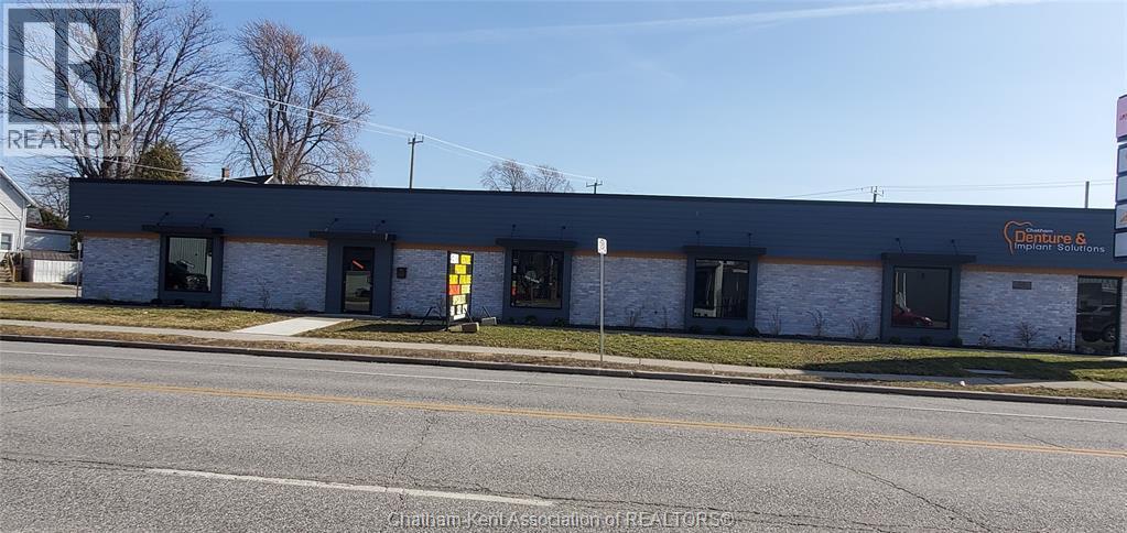 56 Grand Avenue East, Chatham, ON