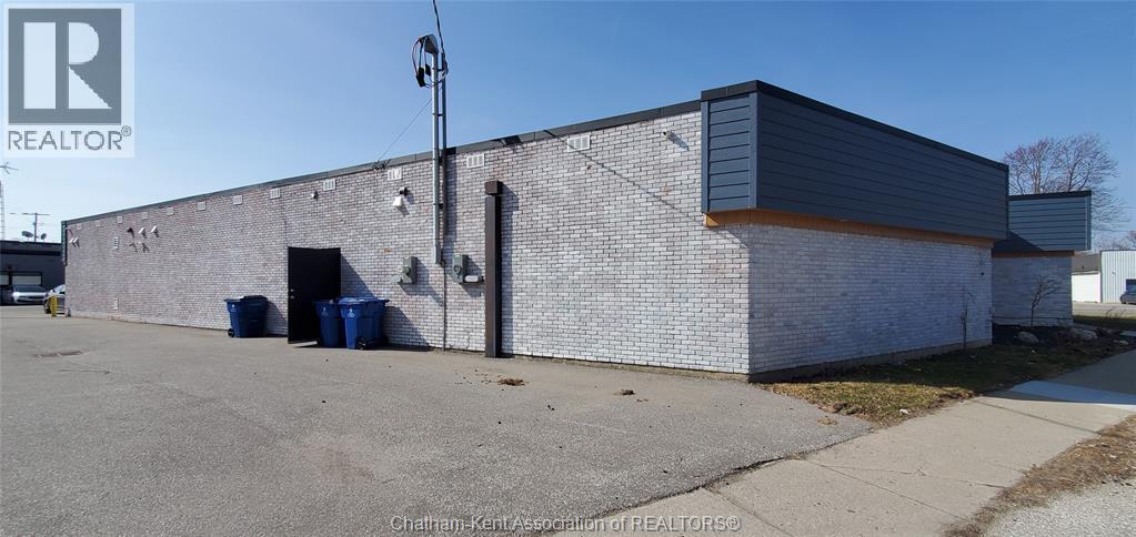 56 Grand Avenue East, Chatham, ON