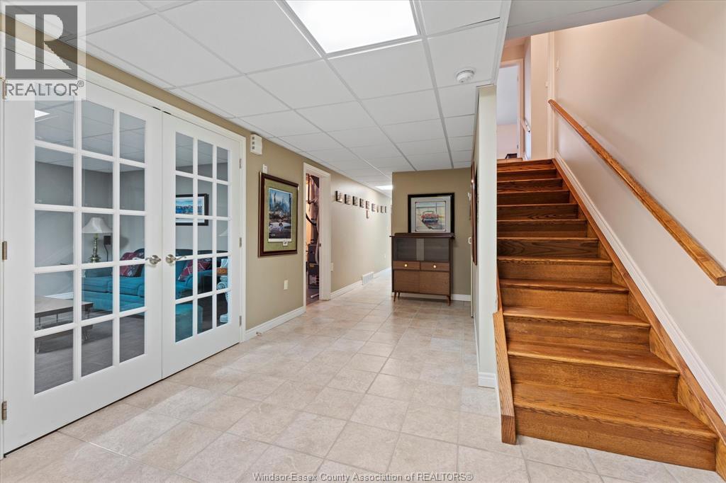 154 Purple Plum, Kingsville, ON - Indoor Photo Showing Other Room