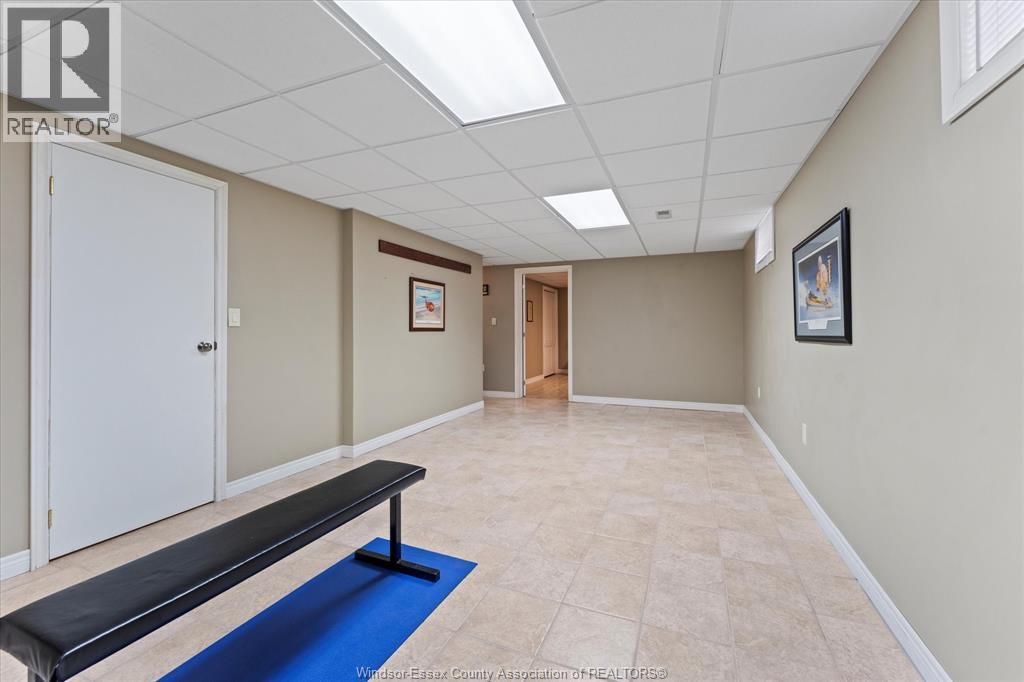 154 Purple Plum, Kingsville, ON - Indoor Photo Showing Other Room