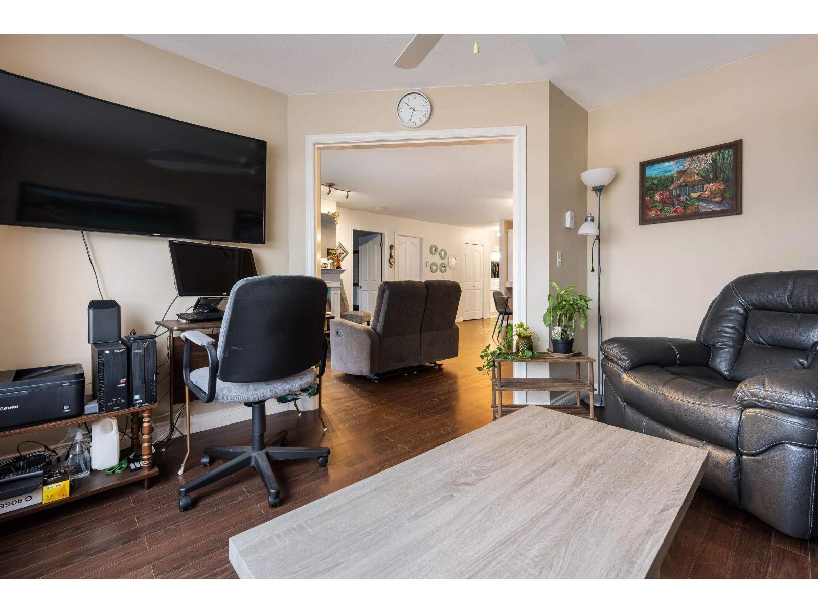 307 45660 Knight Road|Sardis West Vedder, Chilliwack, BC - Indoor