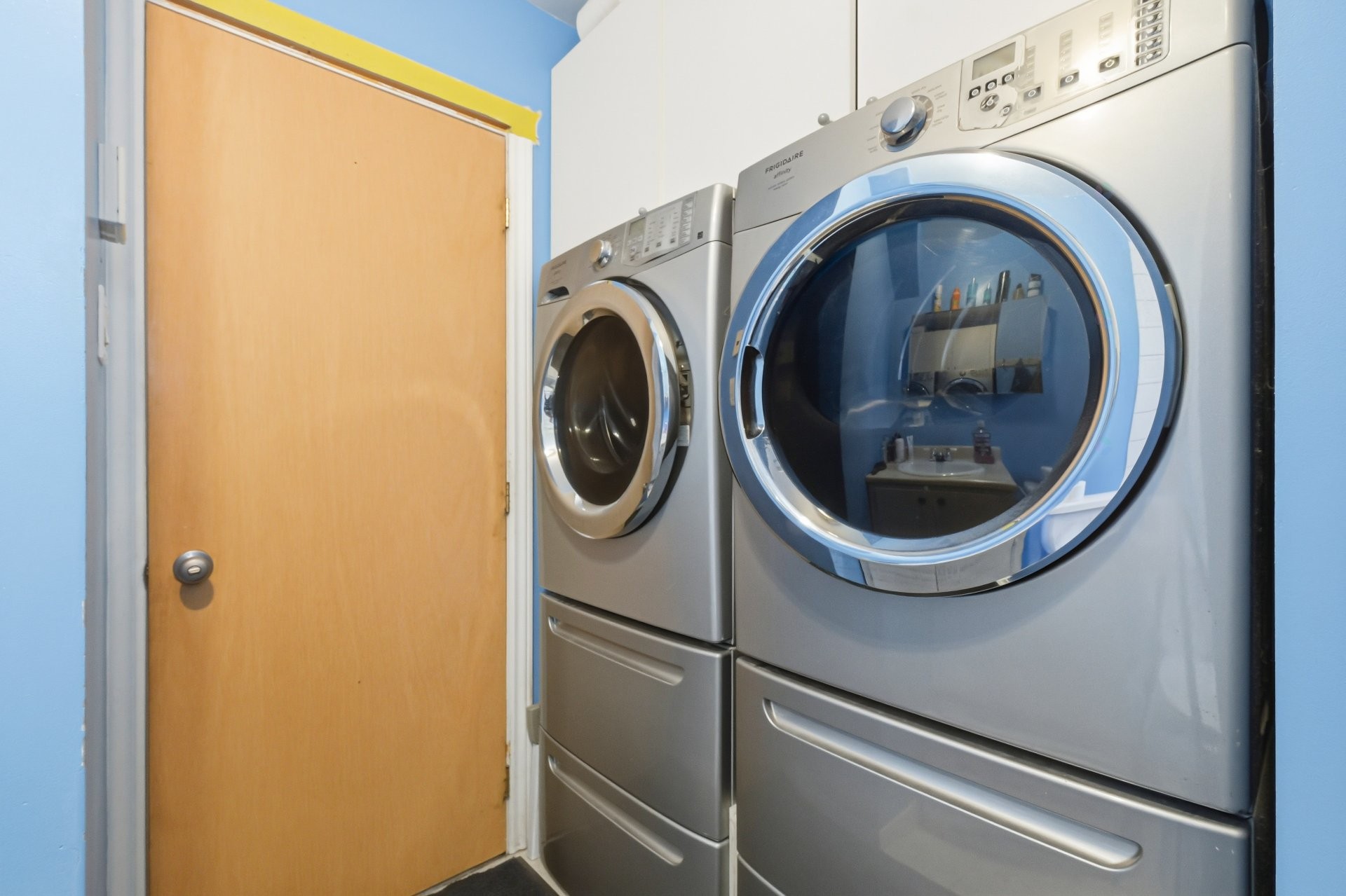 Salle de bains - 2315 - 2319 Rue Lépine, Longueuil (Le Vieux-Longueuil), QC - Indoor Photo Showing Laundry Room