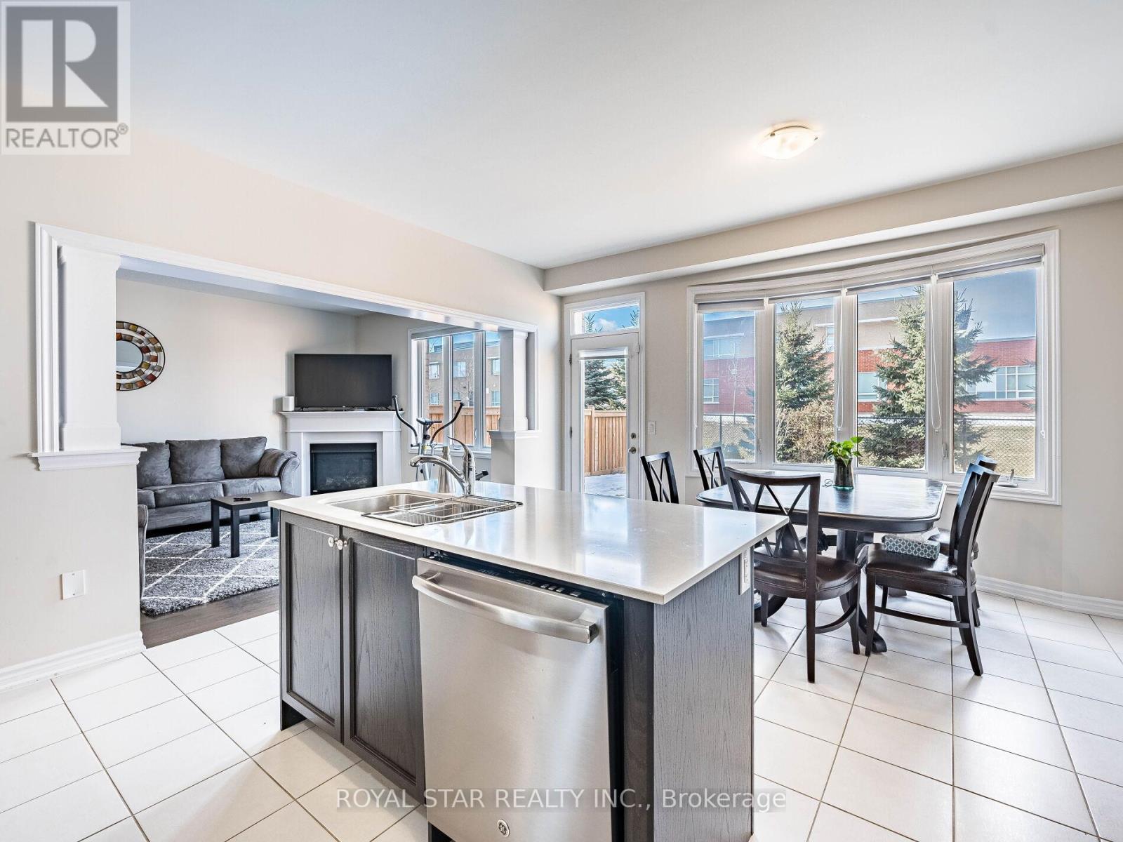 178 Newhouse Boulevard, Caledon, ON - Indoor