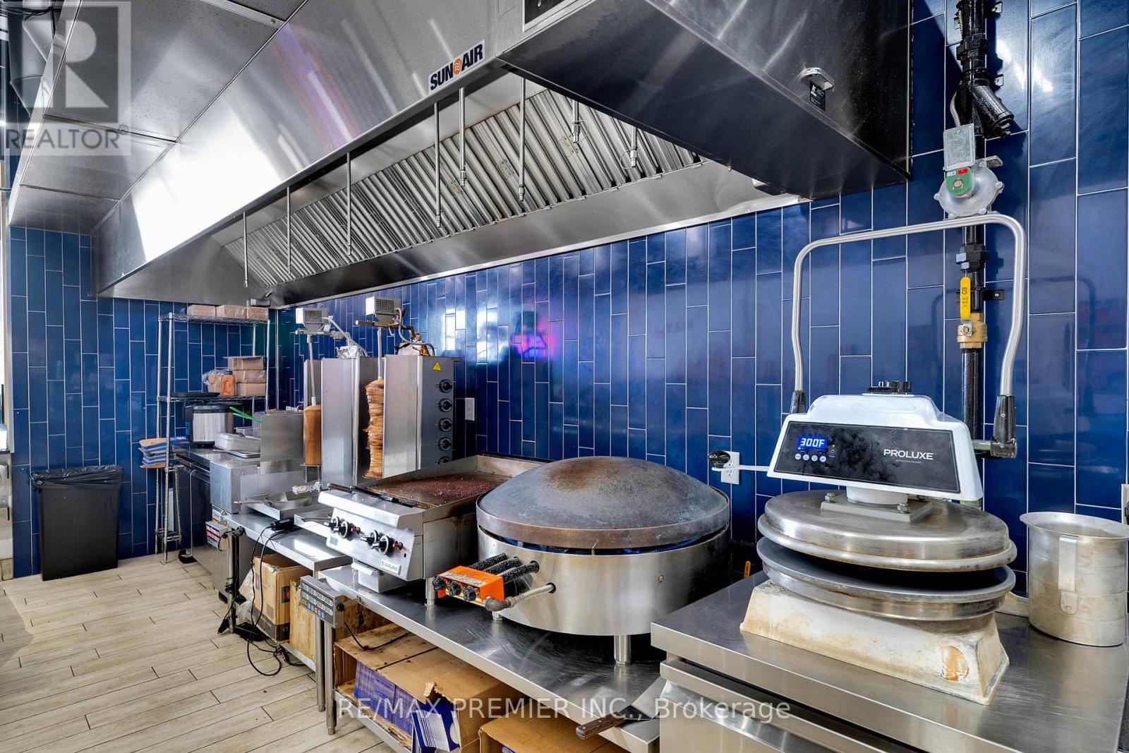 104 - 2151 St. Clair Avenue W, Toronto, ON