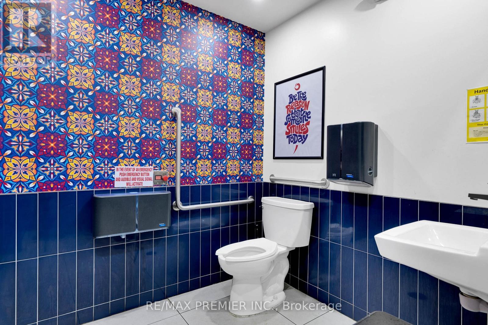 104 - 2151 St. Clair Avenue W, Toronto, ON