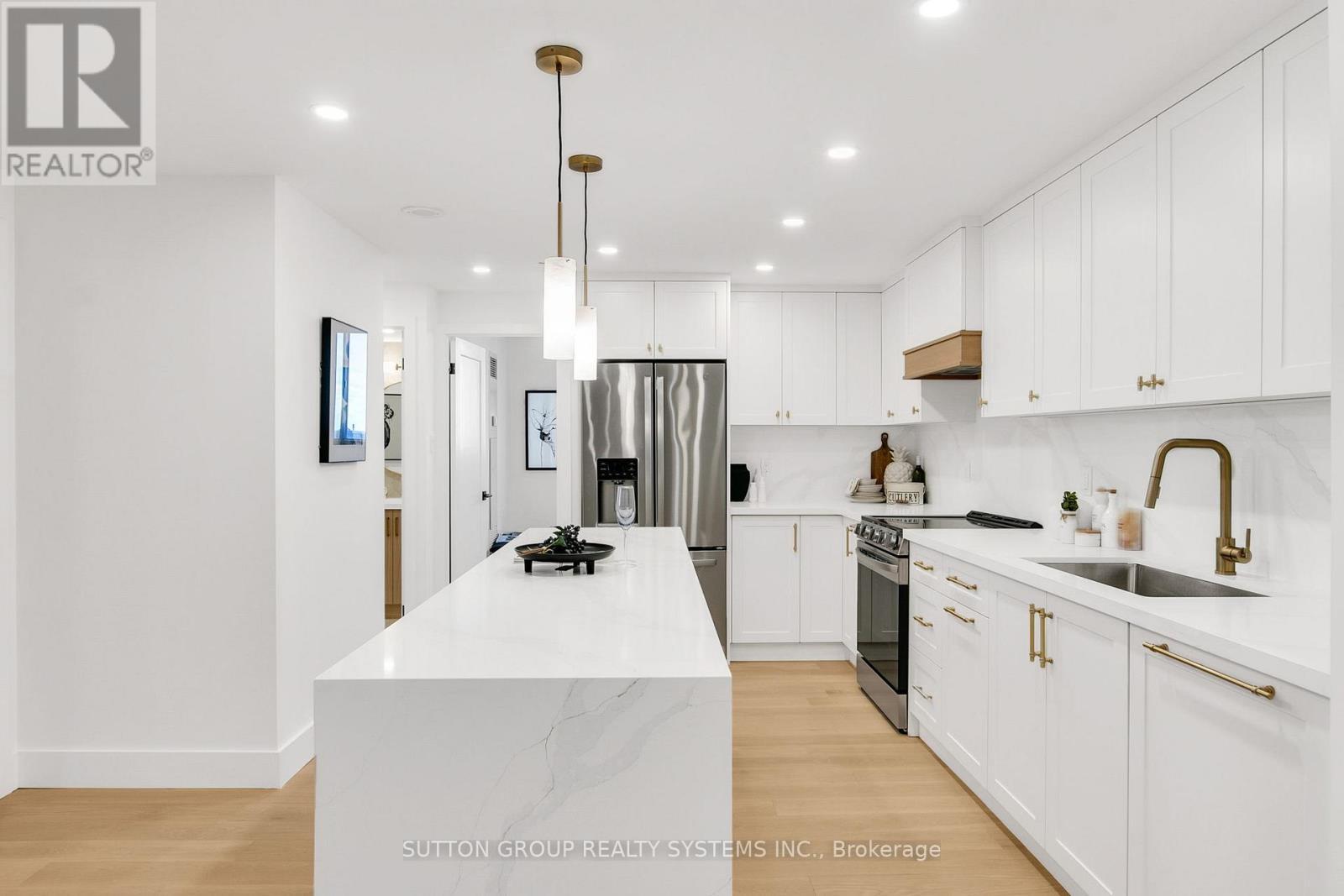 2107 - 820 Burnhamthorpe Road, Toronto, ON