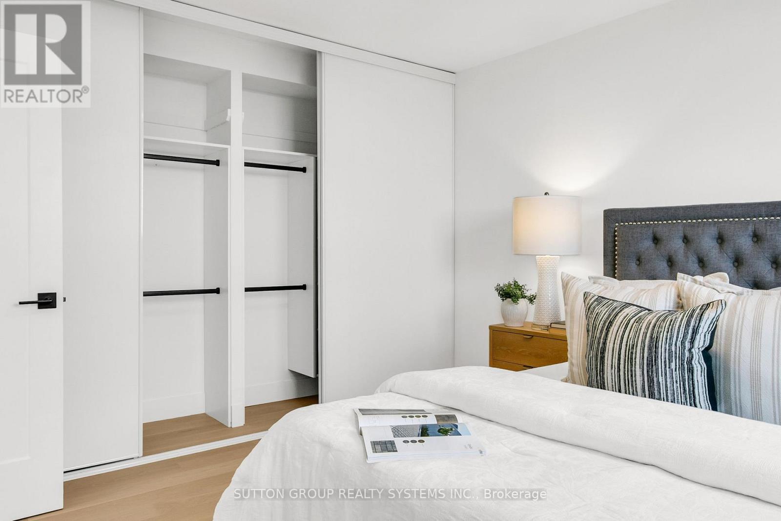 2107 - 820 Burnhamthorpe Road, Toronto, ON