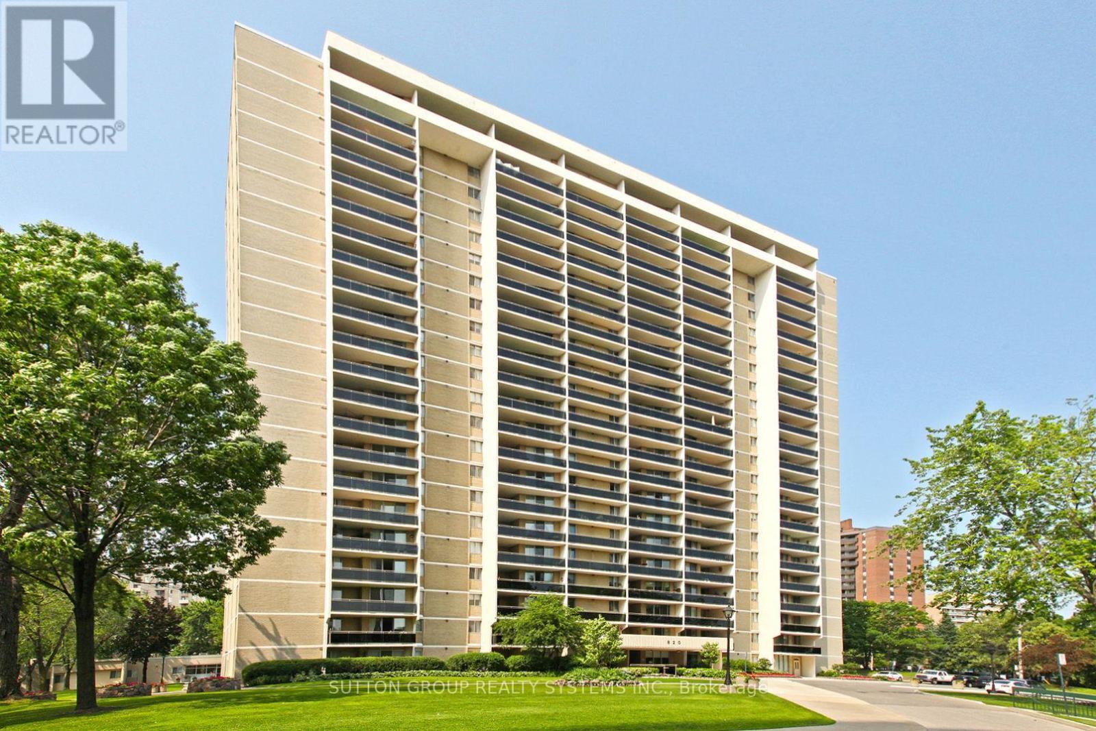 Building Front - 2107 - 820 Burnhamthorpe Road, Toronto, ON