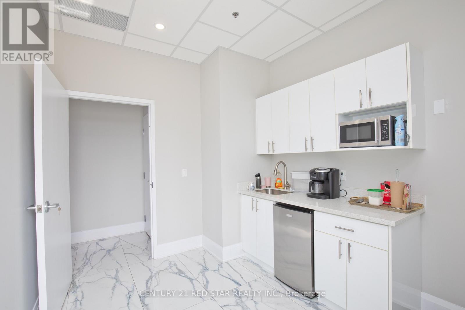 8 - 1200 Derry Road E, Mississauga, ON