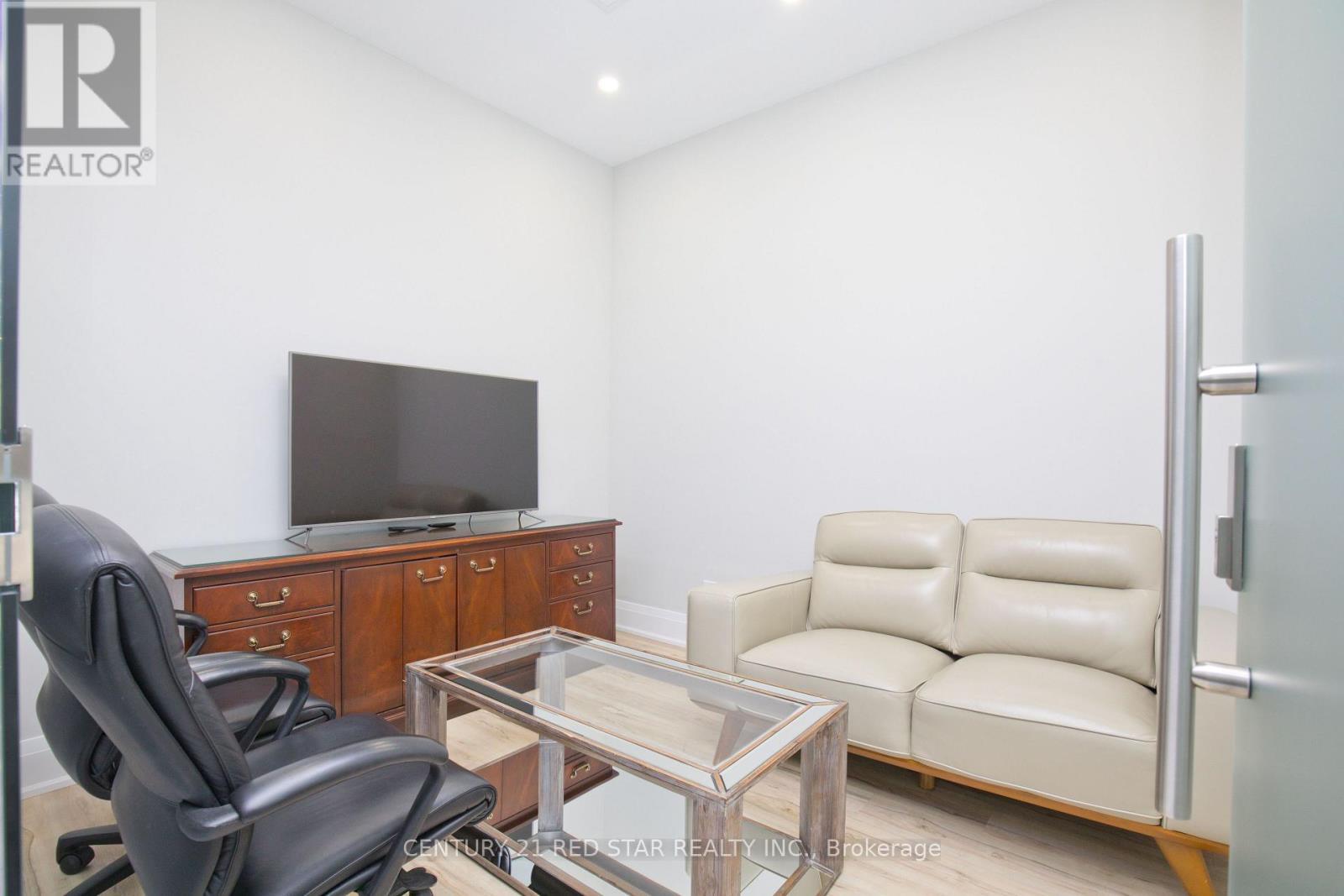 8 - 1200 Derry Road E, Mississauga, ON