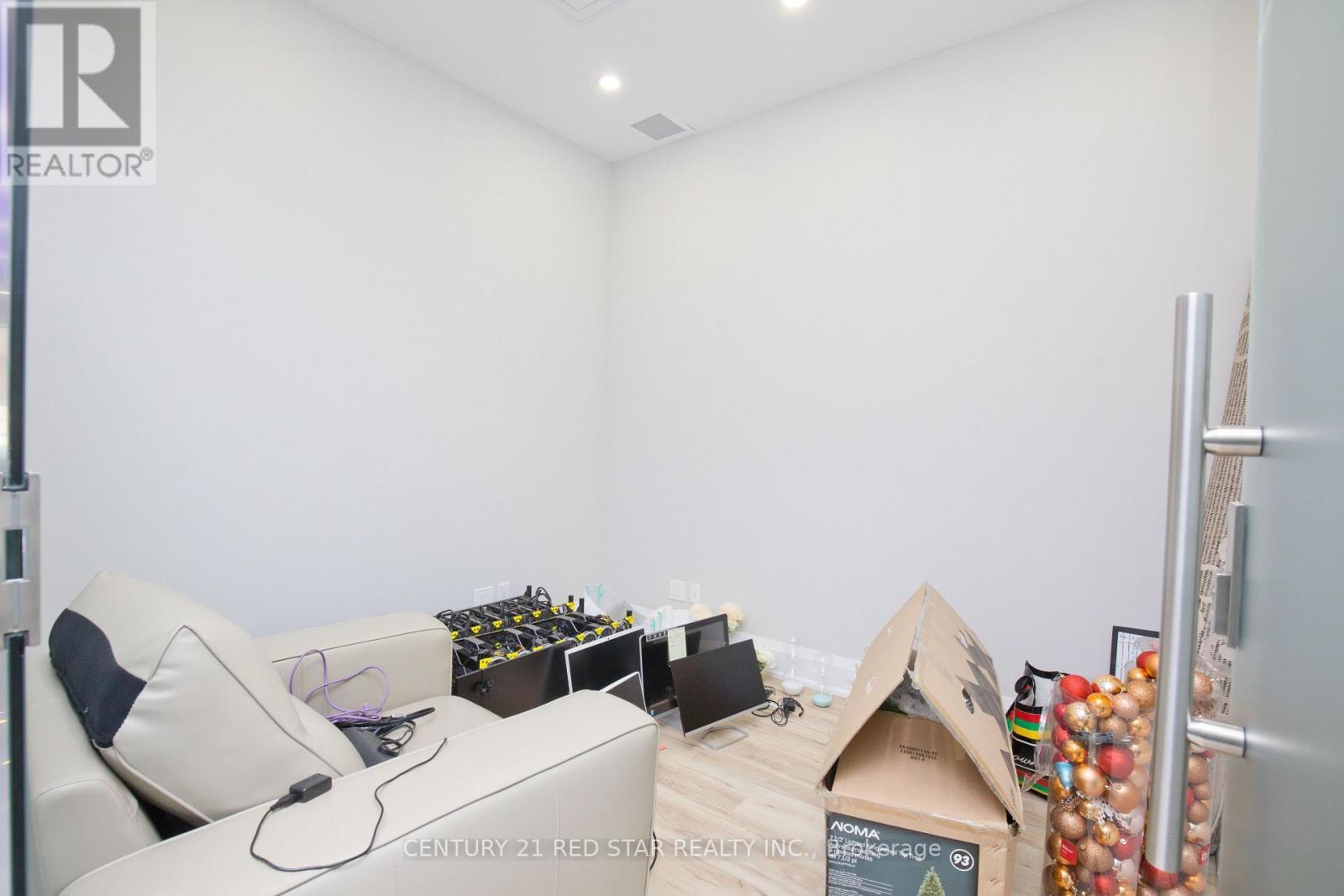 8 - 1200 Derry Road E, Mississauga, ON