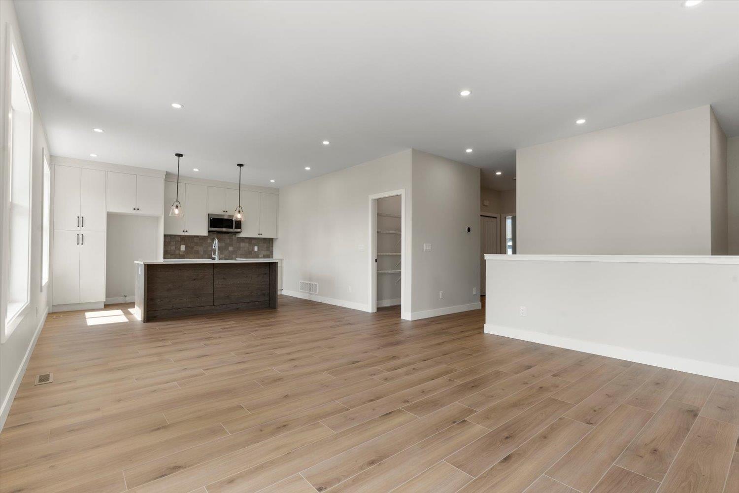 1 46058 Bonny Avenue|Chilliwack Proper East, Chilliwack, BC - Indoor