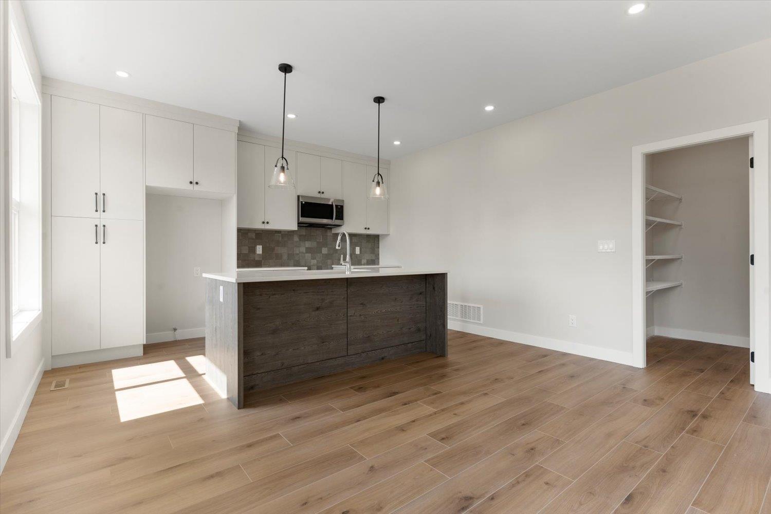 1 46058 Bonny Avenue|Chilliwack Proper East, Chilliwack, BC - Indoor Photo Showing Kitchen