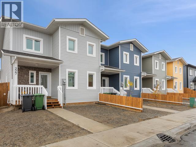 49 Wyvern Avenue, Whitehorse, YT - Outdoor With Facade