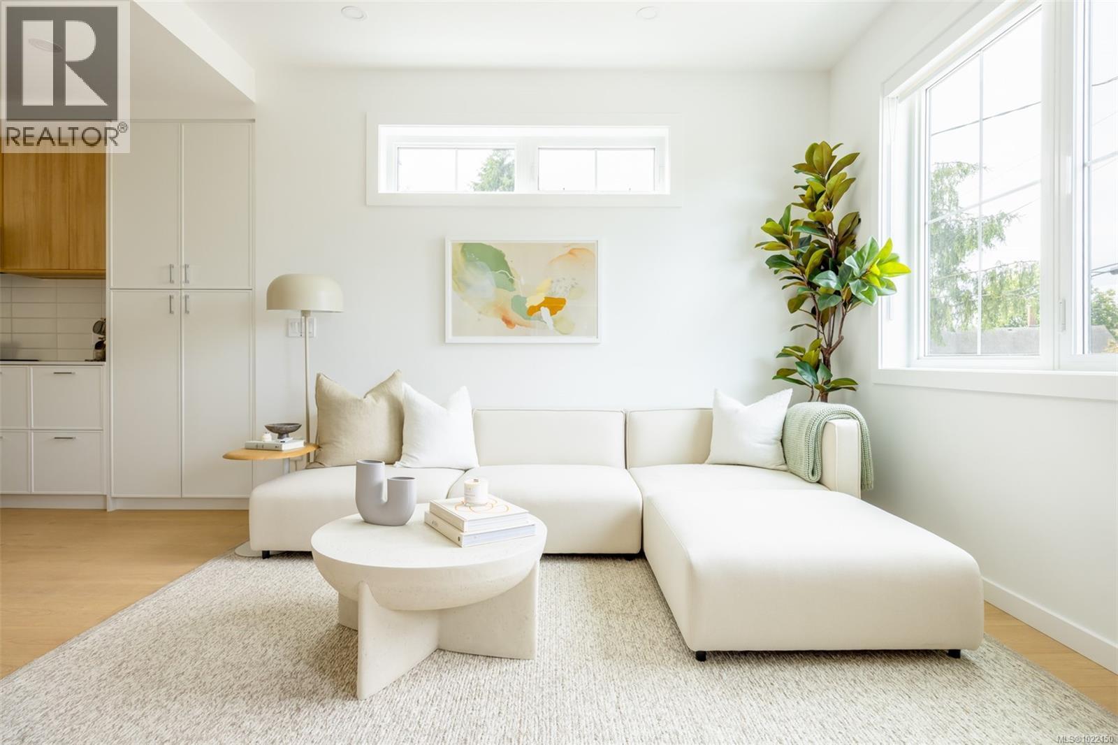 *Different floorplan, similar finishings - Th9 3450 Whittier Ave, Saanich, BC - Indoor