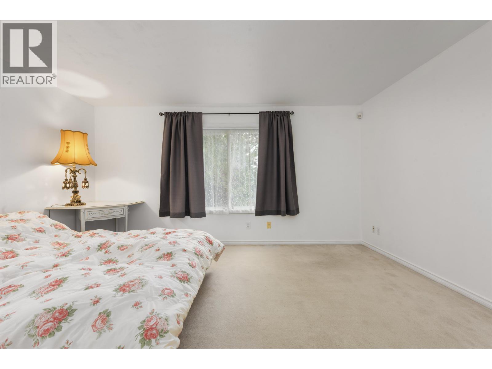 10231 Cambie Road, Richmond, BC - Indoor Photo Showing Bedroom