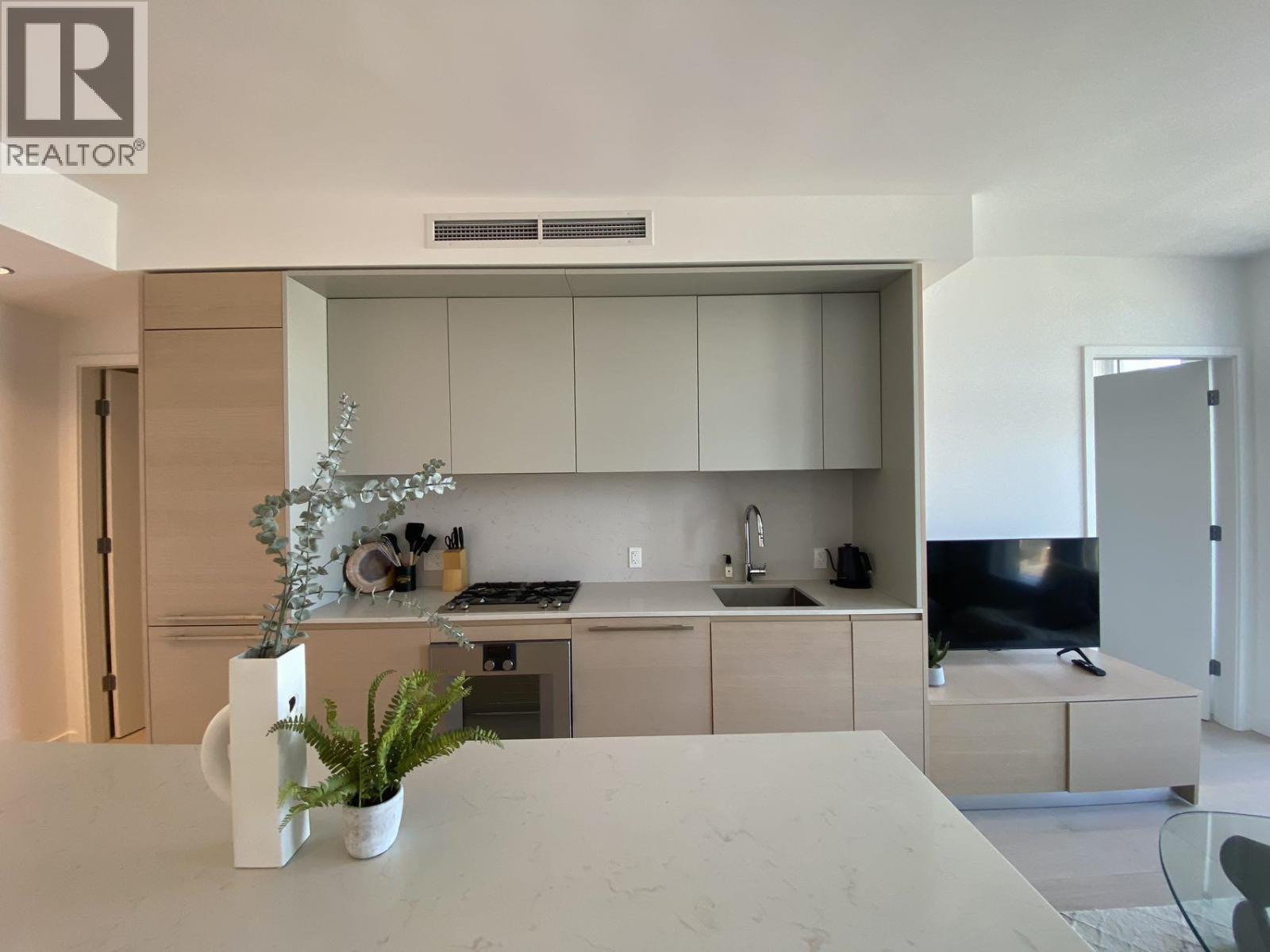 3901 1289 Hornby Street, Vancouver, BC - Indoor Photo Showing Kitchen