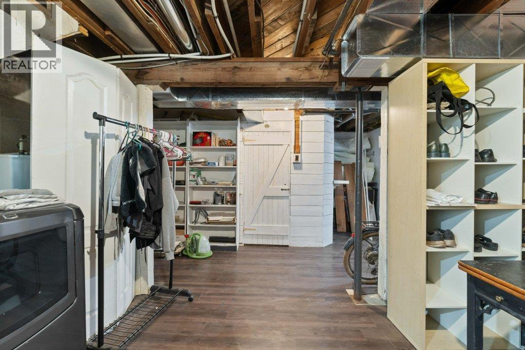 1210 Trans Canada Highway Highway Ne Lot# 1, Salmon Arm, BC - Indoor Photo Showing Laundry Room