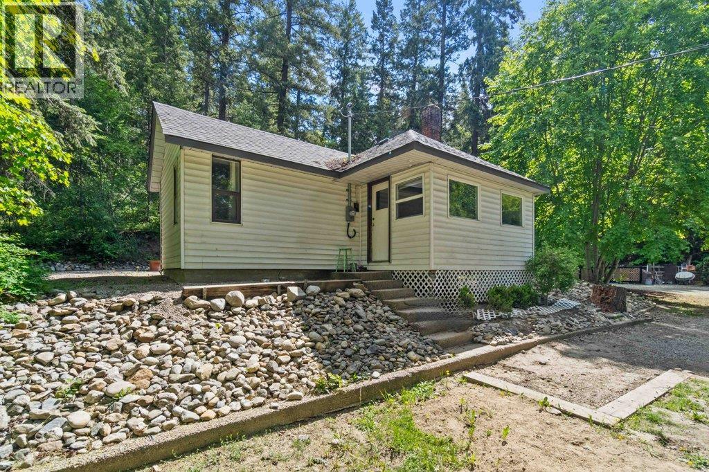 carriage home - 1210 Trans Canada Highway Highway Ne Lot# 1, Salmon Arm, BC - Outdoor