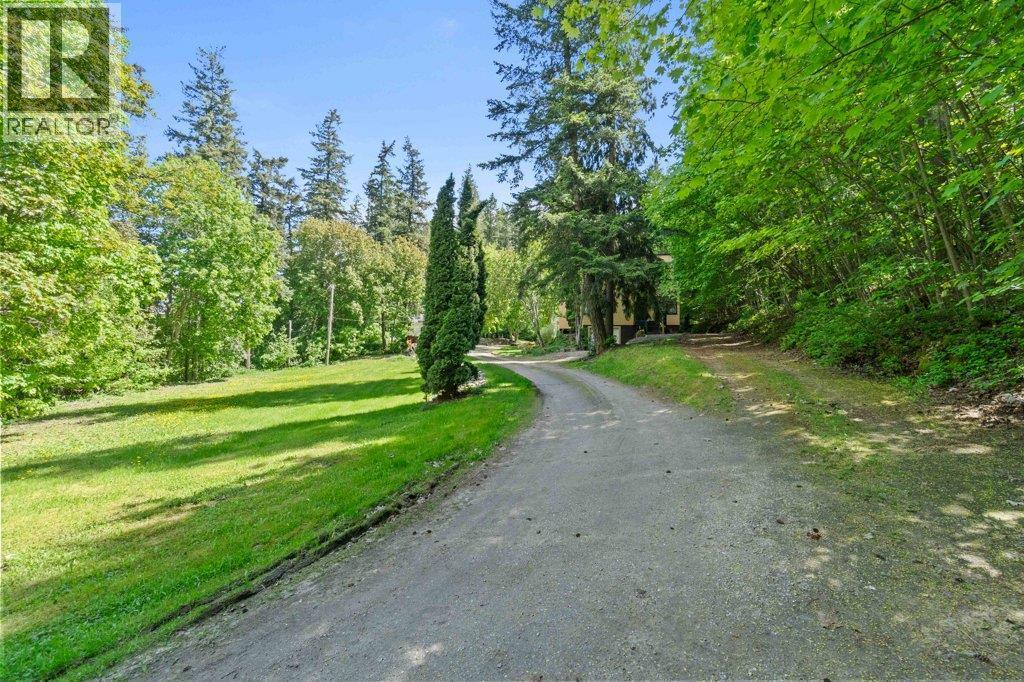 1210 Trans Canada Highway Highway Ne Lot# 1, Salmon Arm, BC - Outdoor