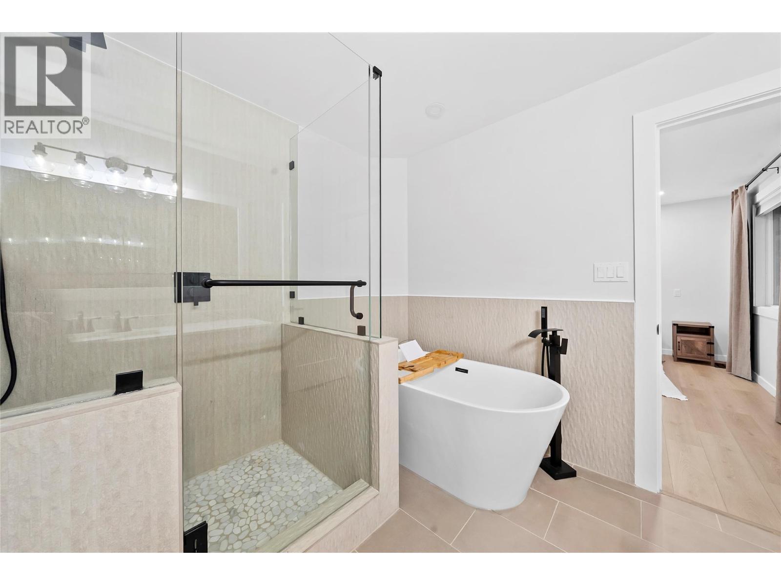 2022 Eagle Bay Road, Blind Bay, BC - Indoor Photo Showing Bathroom